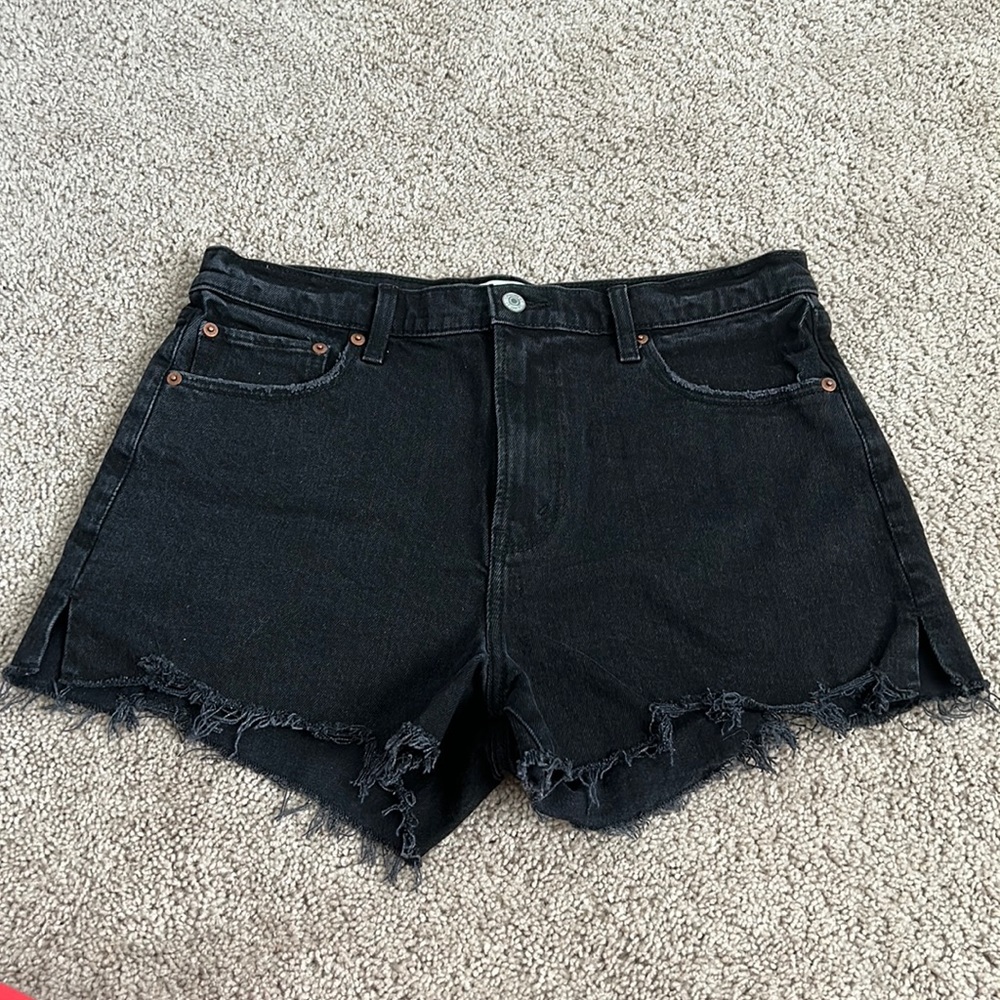 Abercrombie black mom shirt high rise like new